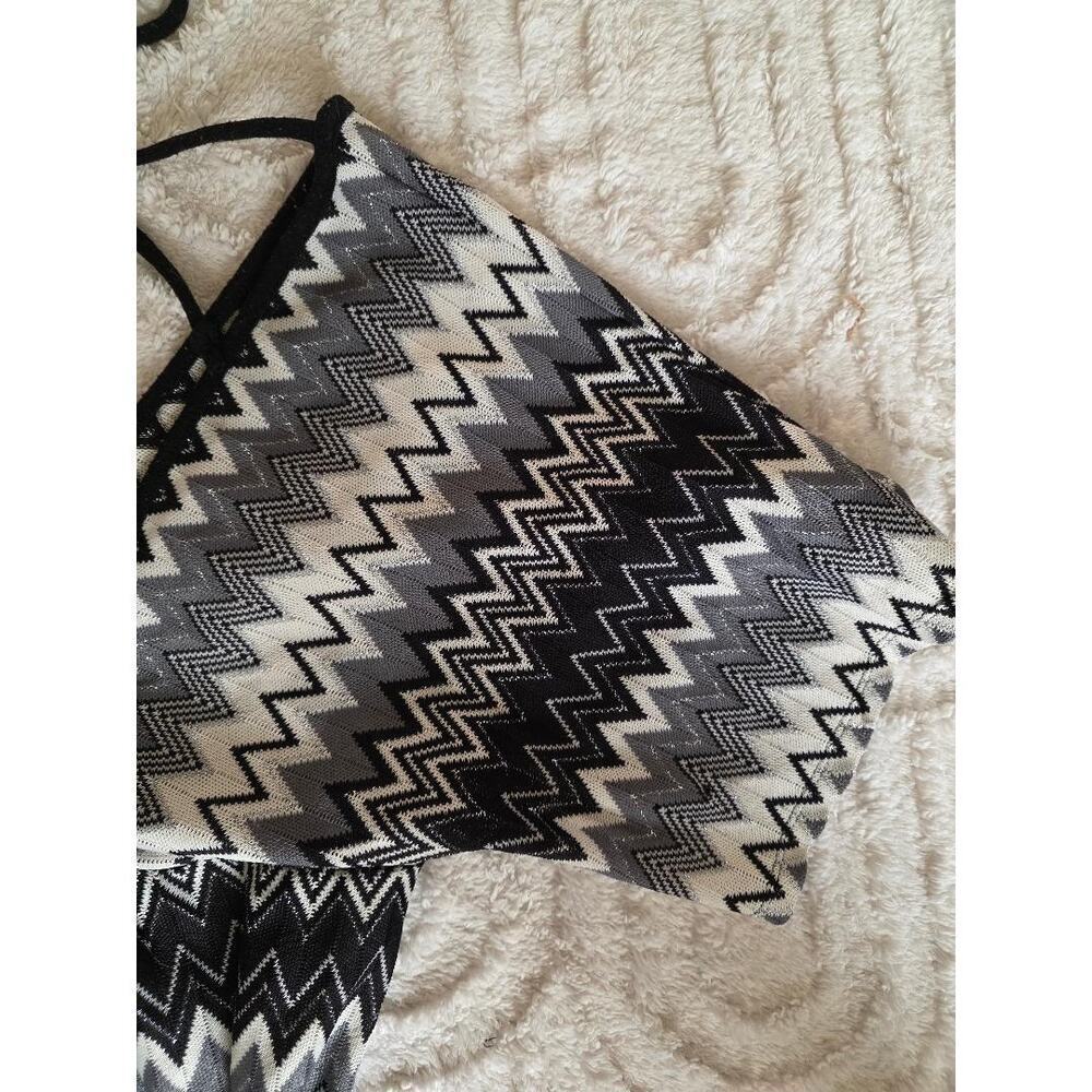 🖤 Speechless Black & Silver Zigzag Knit Halter Dress – Size M - Picture 4 of 4